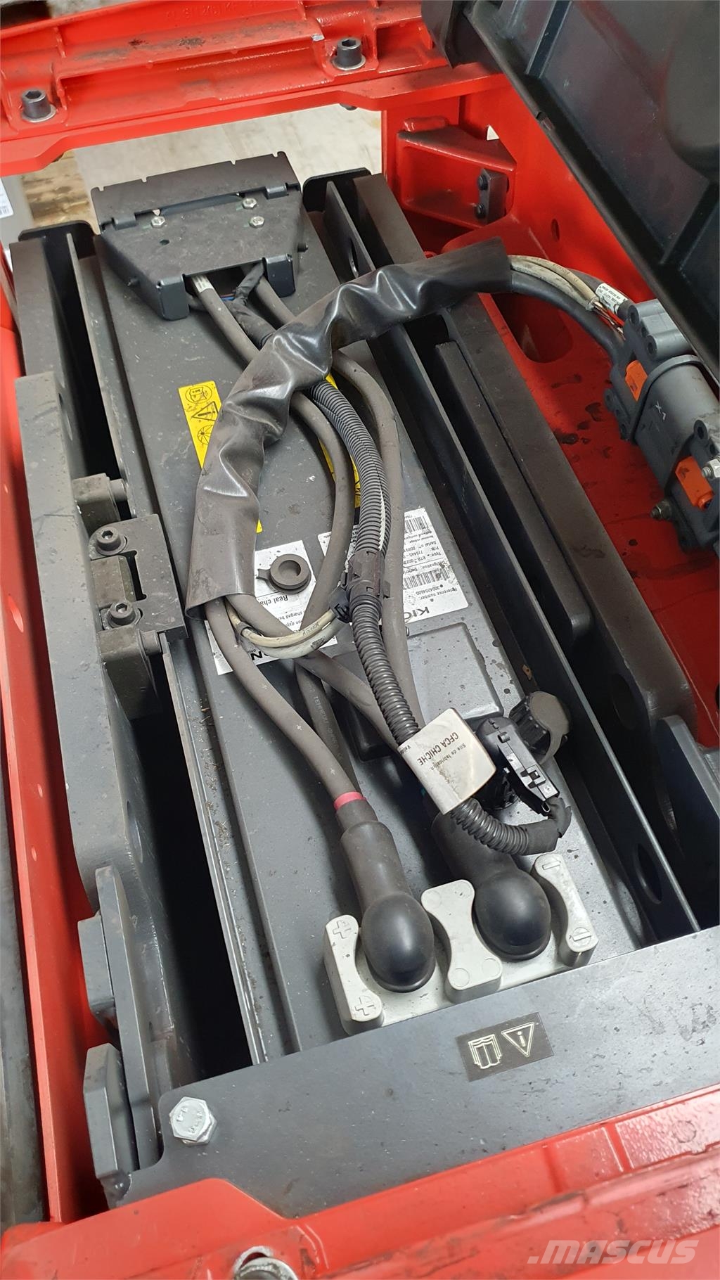Linde L14 Stand-in stackers