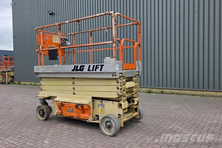 JLG 3246ES Electric, 11.7m Working Height, 320kg Capac Schaarhoogwerkers
