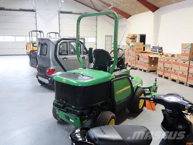 John Deere 1435 Коммунальные мини-погрузчики