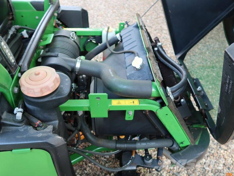 John Deere 1435 Коммунальные мини-погрузчики