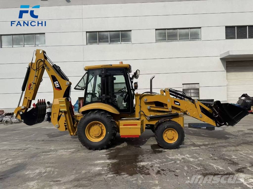 CAT 428 F Retrocargadoras