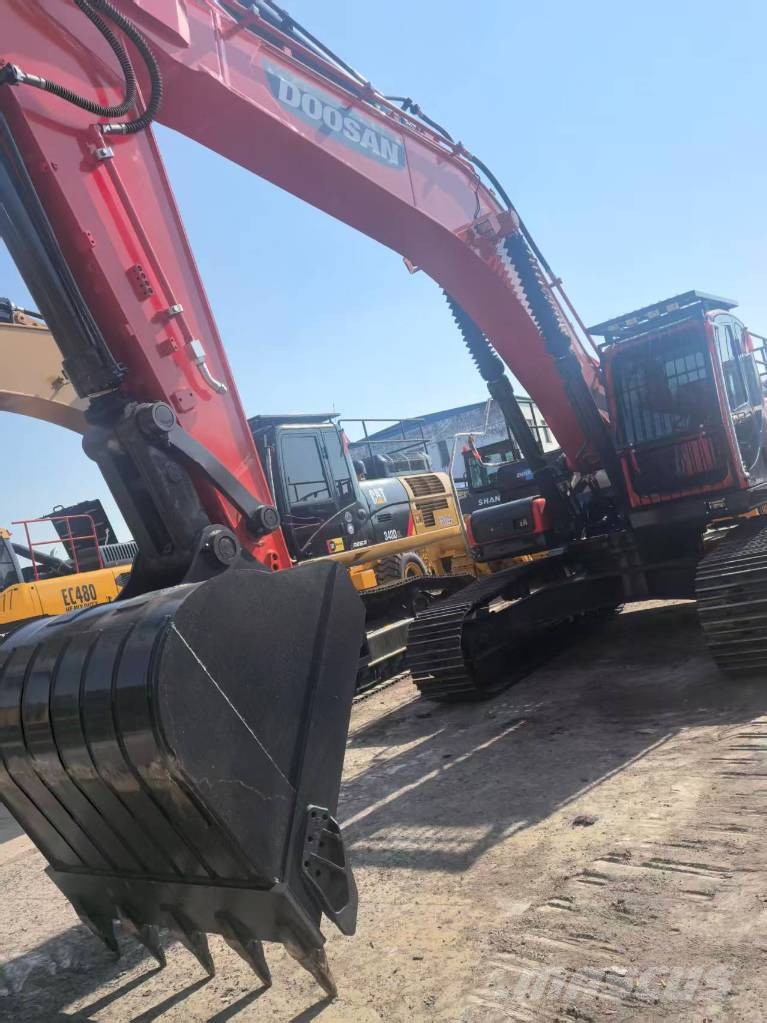 Doosan DX 345 LC-9C Гусеничні екскаватори