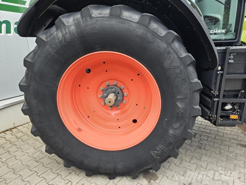 CLAAS AXION 810 CMATIC 트랙터
