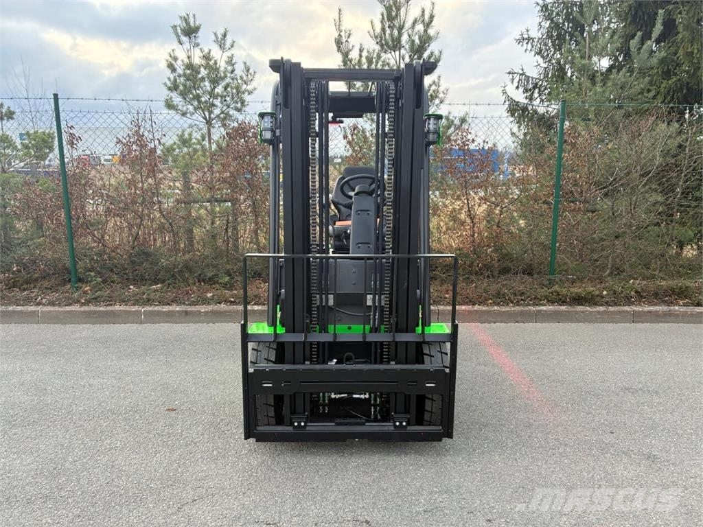 EP Equipment EFL183 전동 지게차
