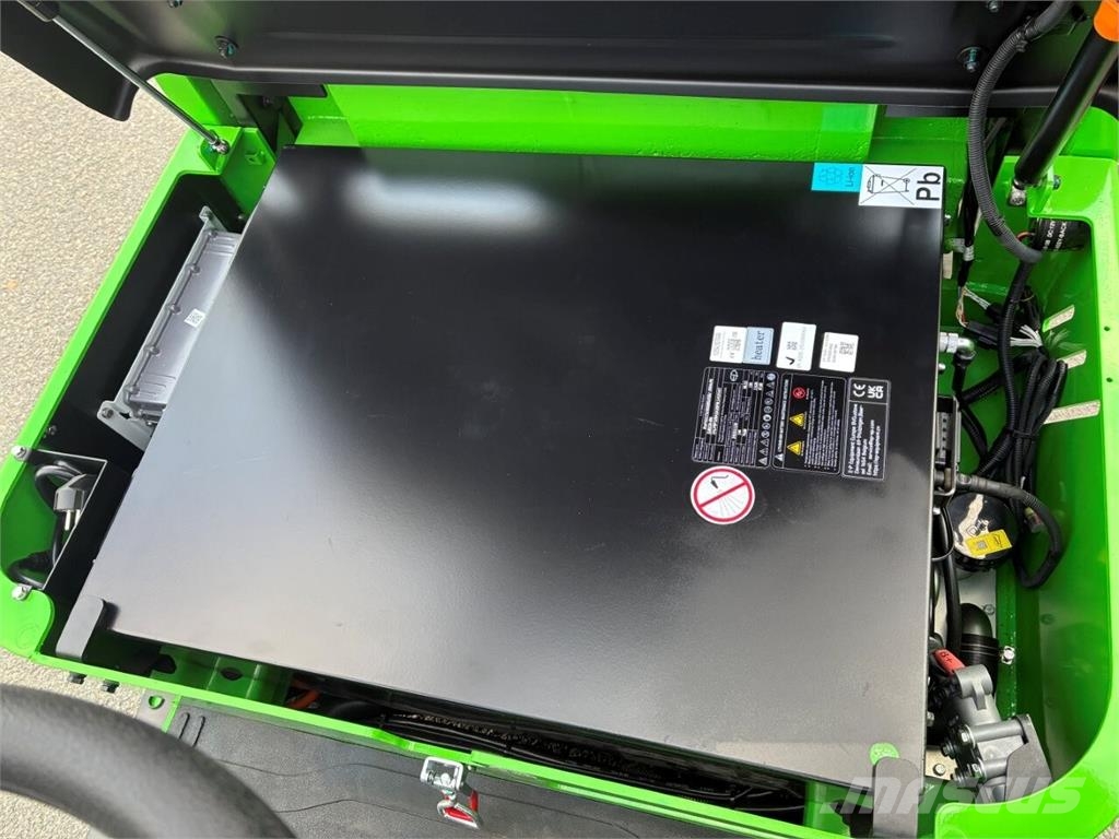 EP Equipment EFL183 Electric forklifts
