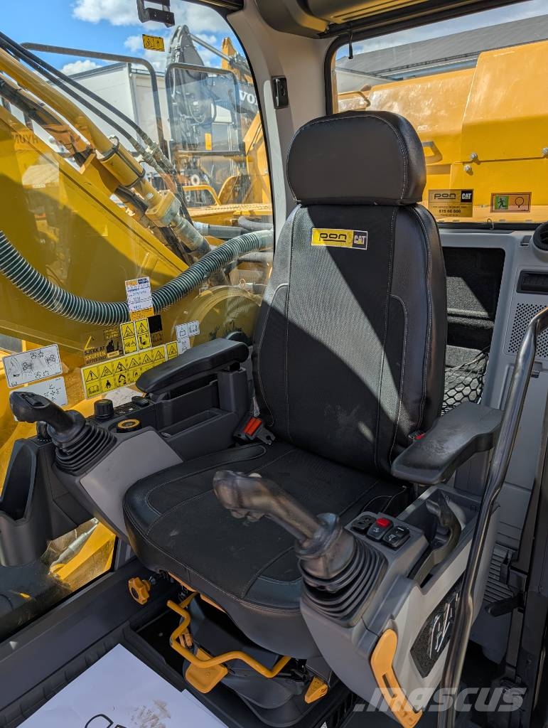 CAT 352 Crawler excavators