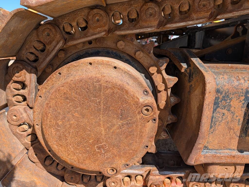CAT 352 Crawler excavators