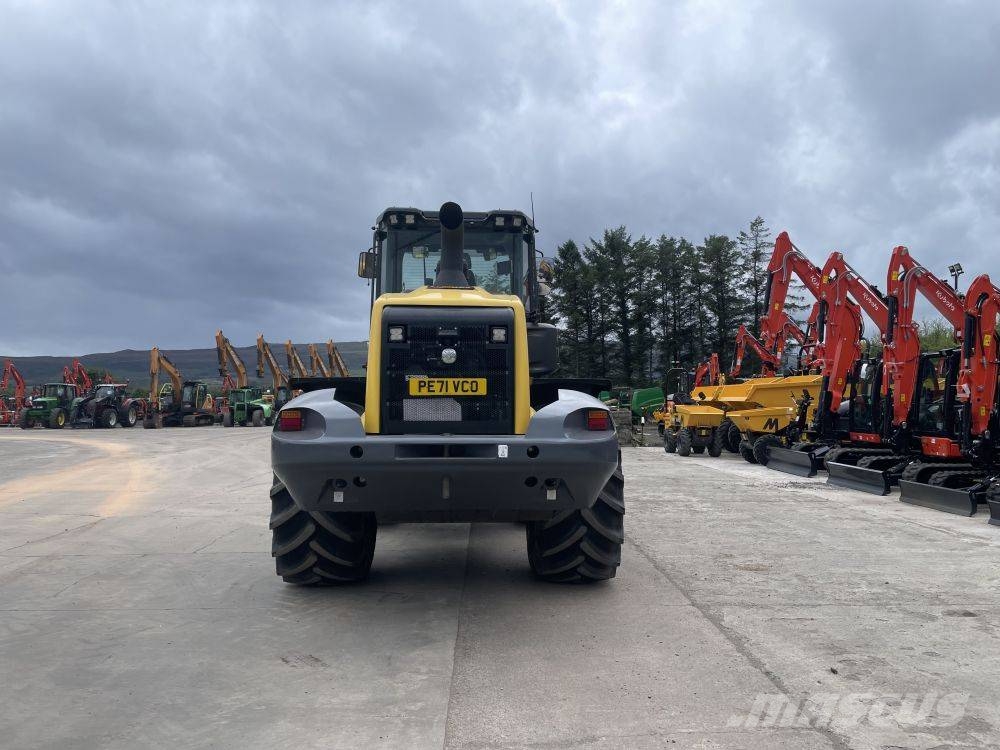 New Holland W 170 Wheel loaders