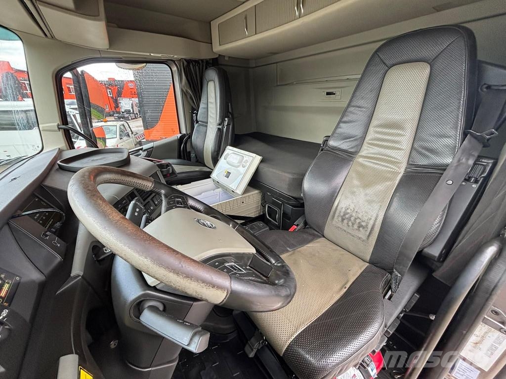 Volvo FH 540 6x4 RETARDER / BOX L=4449 mm Pašizgāzējs