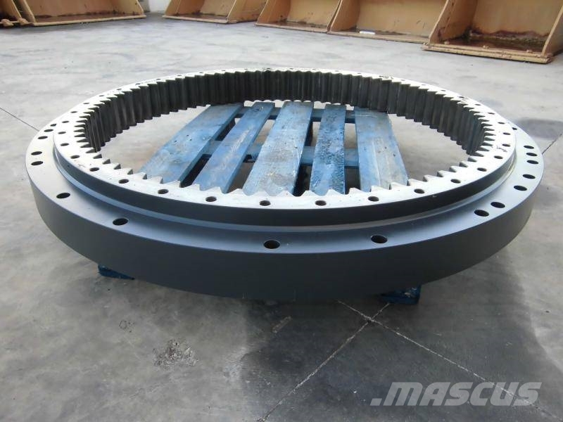 Komatsu PC450-8 Swing Ring Chasís