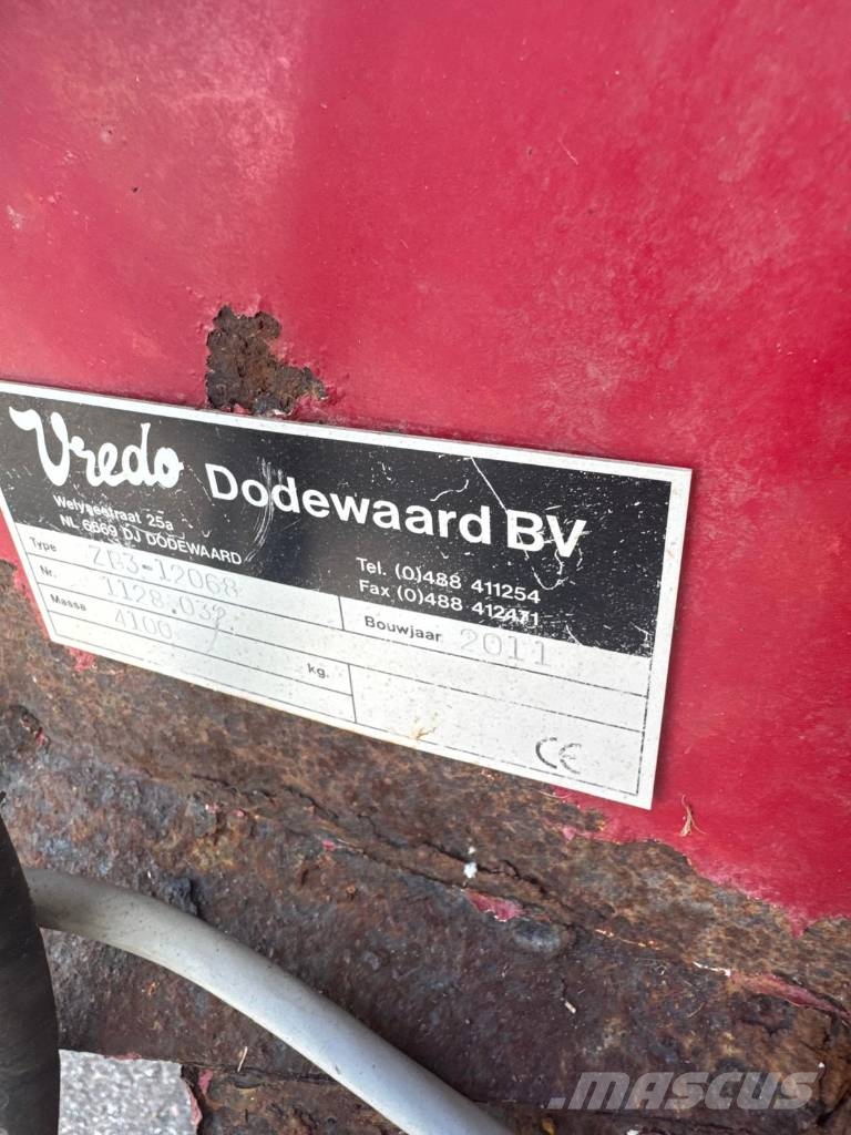 Vredo ZB3 12 meter grøntjordsnedfælder Цистерни для перевезення суспензій