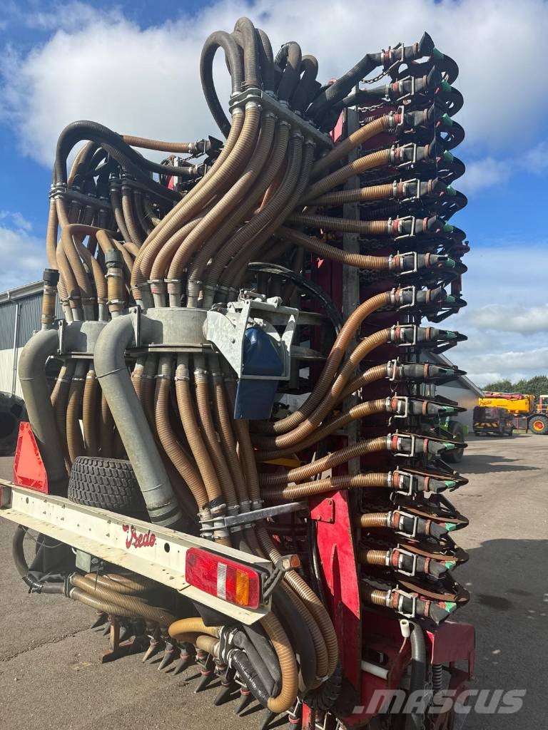 Vredo ZB3 12 meter grøntjordsnedfælder Цистерни для перевезення суспензій