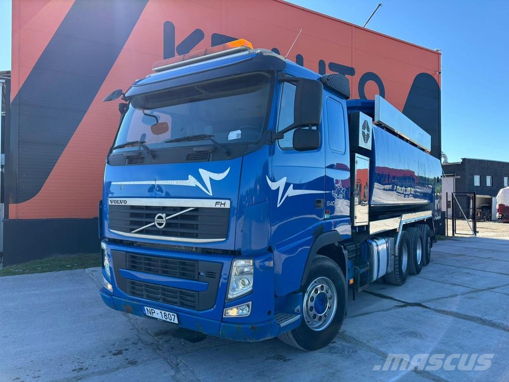 Volvo FH 540 8x4*4 KORP&SON tank 9000 l + 11000 l year 2 Camiones aspiradores/combi