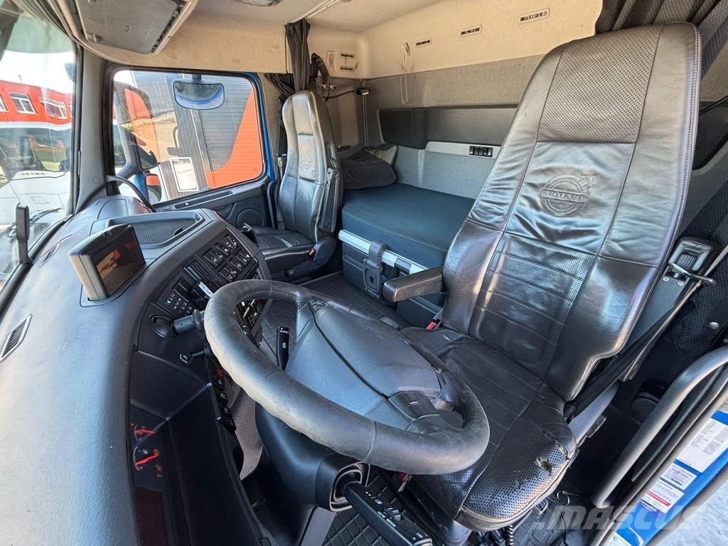 Volvo FH 540 8x4*4 KORP&SON tank 9000 l + 11000 l year 2 Camiones aspiradores/combi
