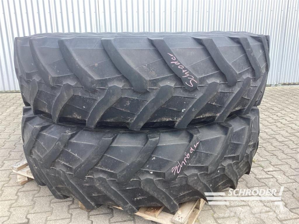Case IH PFLEGEBEREIFUNG 460/85 R30 / 480/80 R46 Arka lastikler