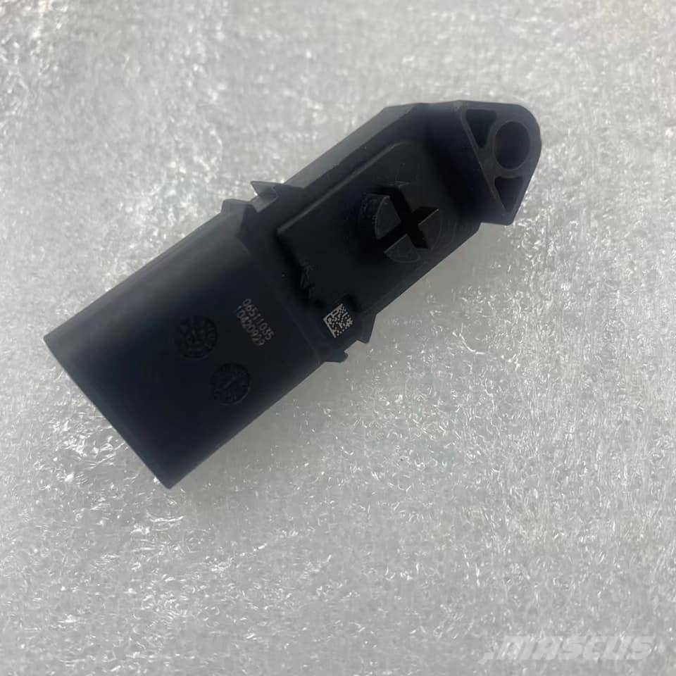 Cummins QSB6.7 engine  Pressure Sensor 2897331 4076493 Motorer