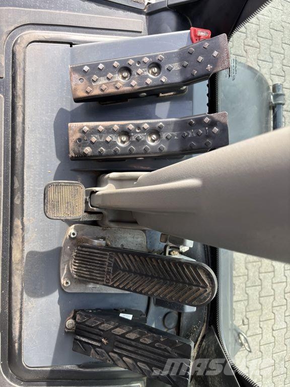 Yanmar B95W 중형굴삭기 7톤-28톤