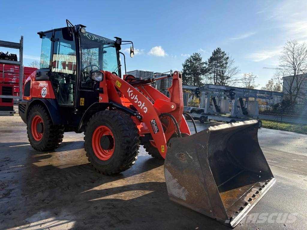 Kubota R 070 轮式装载机