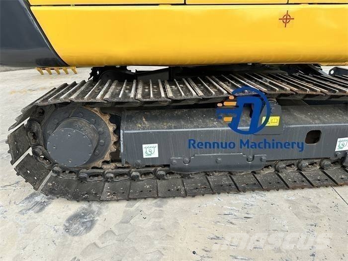 Komatsu PC 56 Minikaivukoneet < 7t