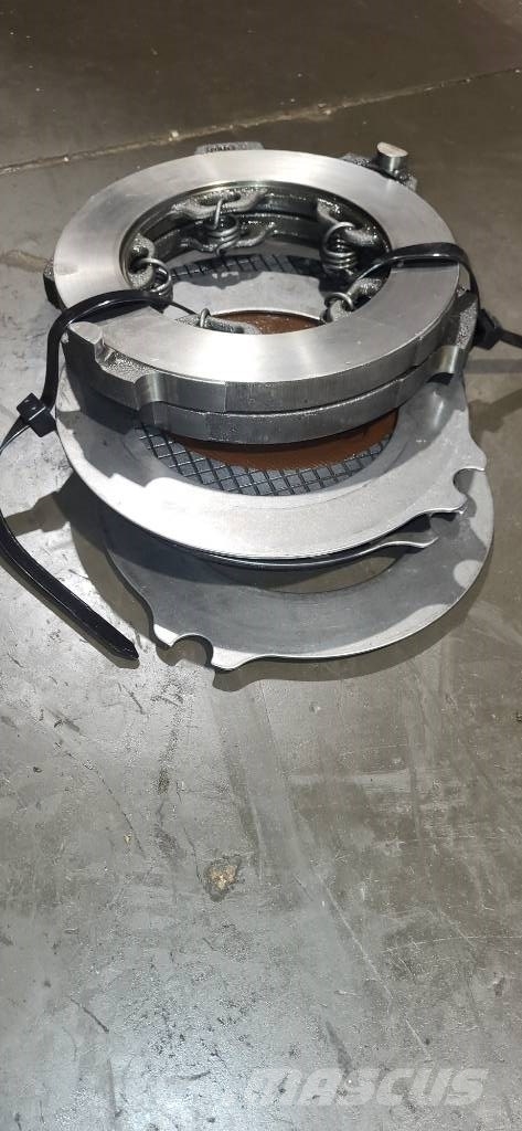 John Deere 1910E BRAKE SET Kočnice