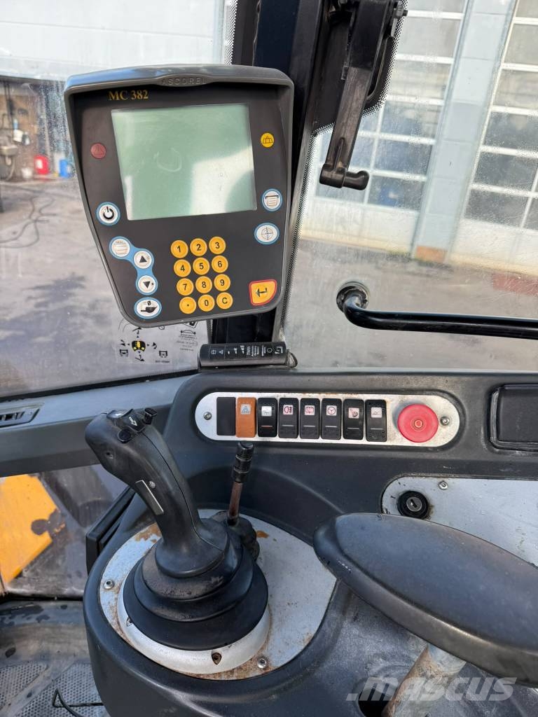 JCB JCB 456 HT // BJ. 2007 / 15910H/SW/ZSA Pale gommate