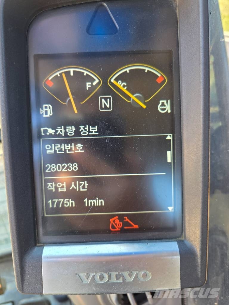 Volvo EW 205 D ホイール式油圧ショベル（パワーショベル・ユンボ・バックホー）