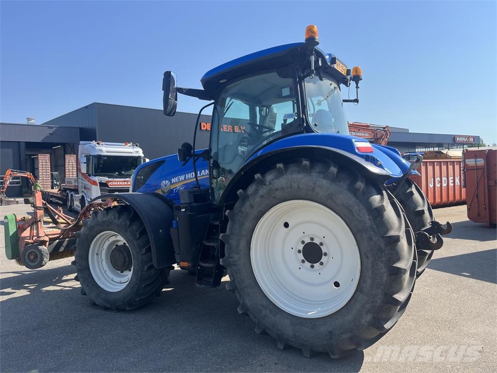 New Holland T7.190 トラクター