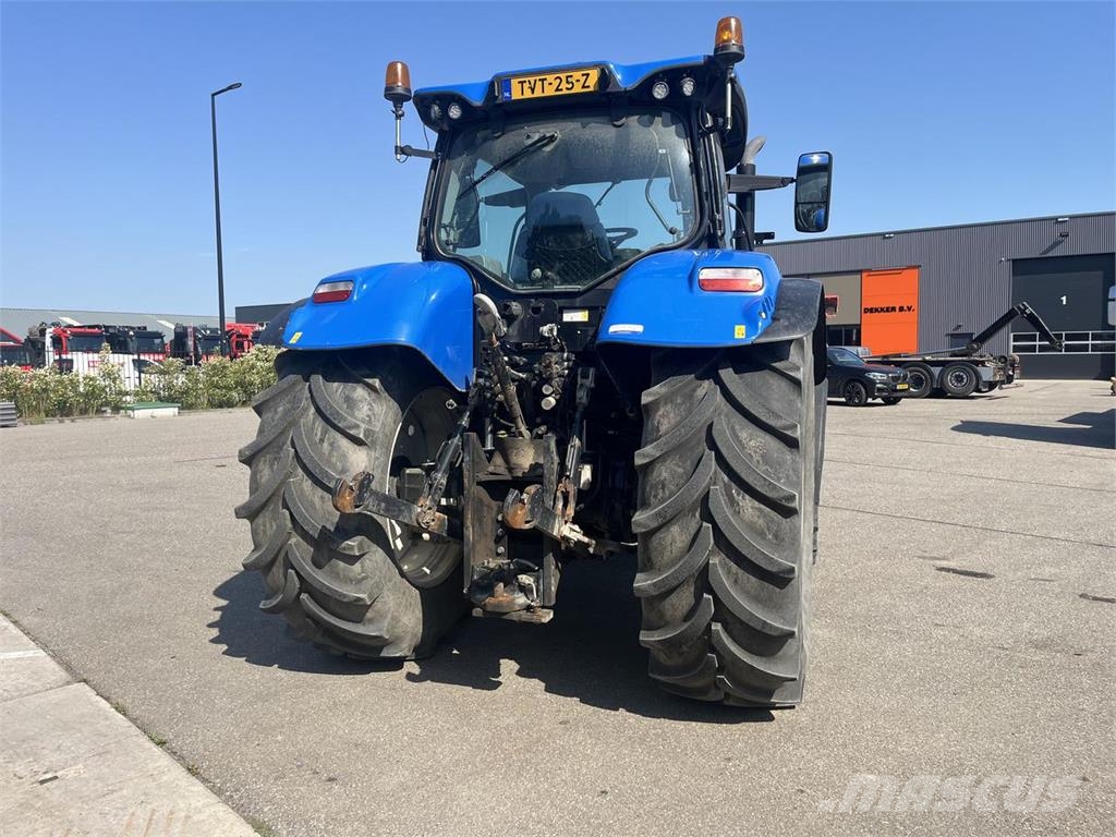 New Holland T7.190 トラクター