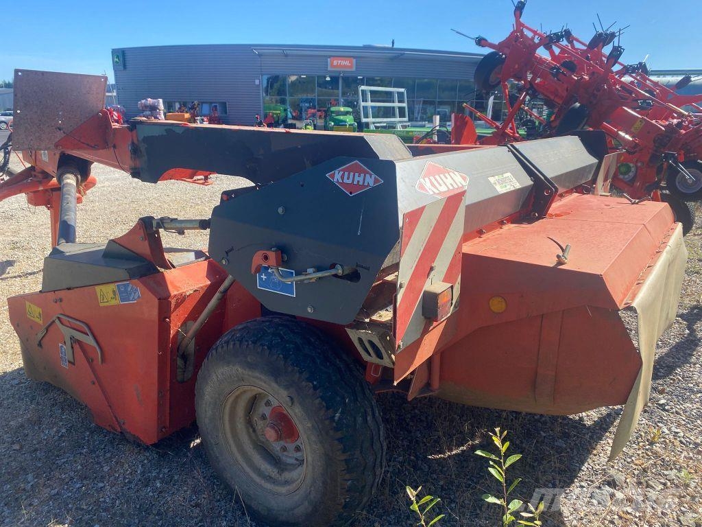 Kuhn FC 303 GL 装载牵引式割草机