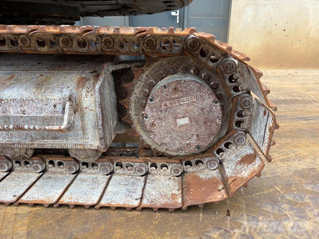 Hyundai R125LCR-9A Roomikekskavaatorid