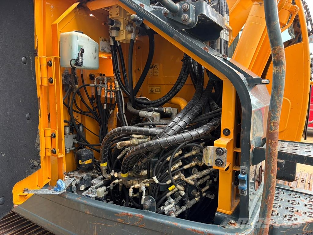 Hyundai R125LCR-9A Roomikekskavaatorid