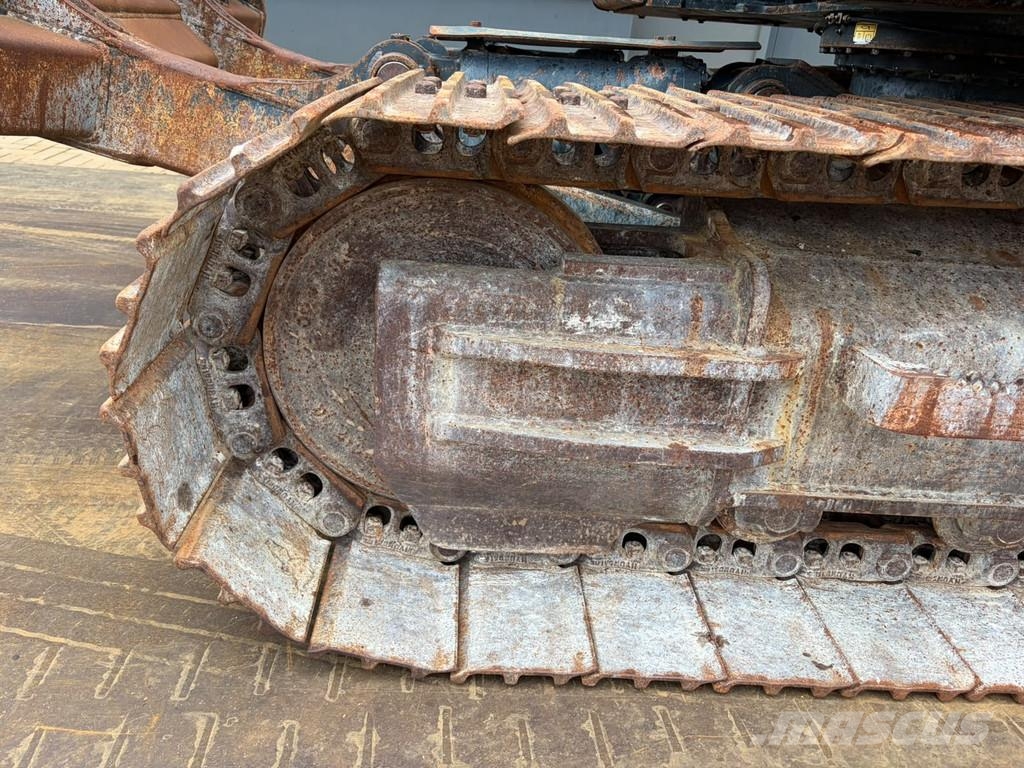 Hyundai R125LCR-9A Roomikekskavaatorid