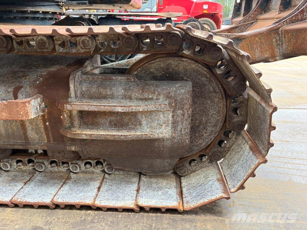 Hyundai R125LCR-9A Roomikekskavaatorid