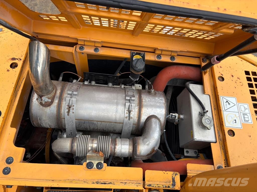 Hyundai R125LCR-9A Roomikekskavaatorid