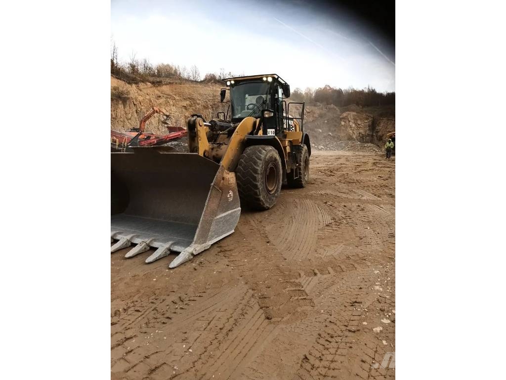 CAT CAT 962 M Колесни товарачи
