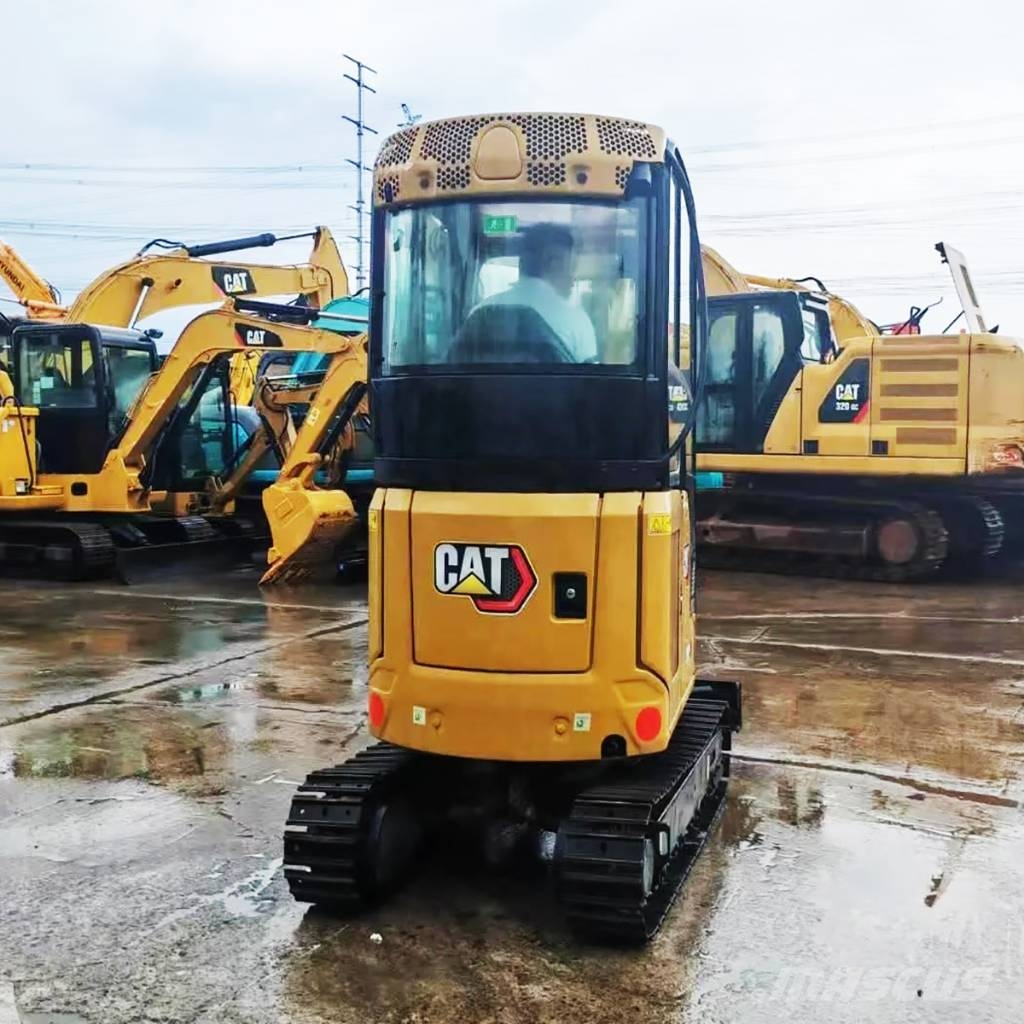 CAT 302 CR ミニ油圧ショベル 7t以下（ミニユンボ・ミニディガー）