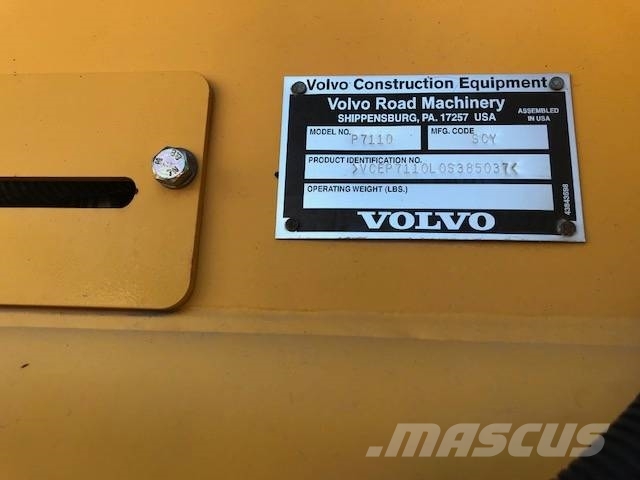 Volvo P7110 其他路面施工机械