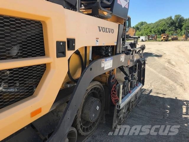 Volvo P7110 其他路面施工机械