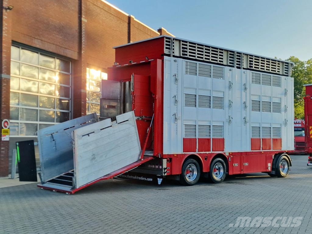 Volvo FH 13.500 XL 6x2 - Pezzaioli livestock 3 deck + Tr Eläinkuljetusautot