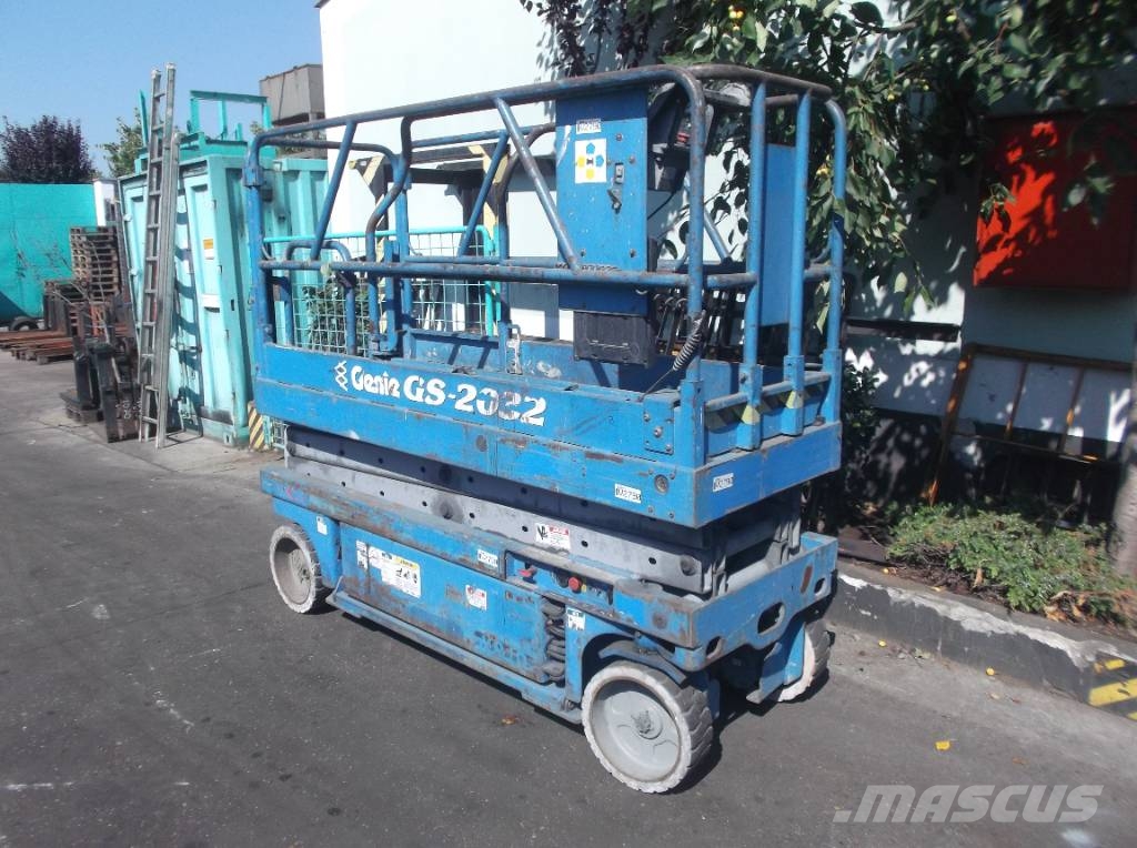 Genie GS 2032    V-2790  EO Henkilönostimet ja nostolaitteet