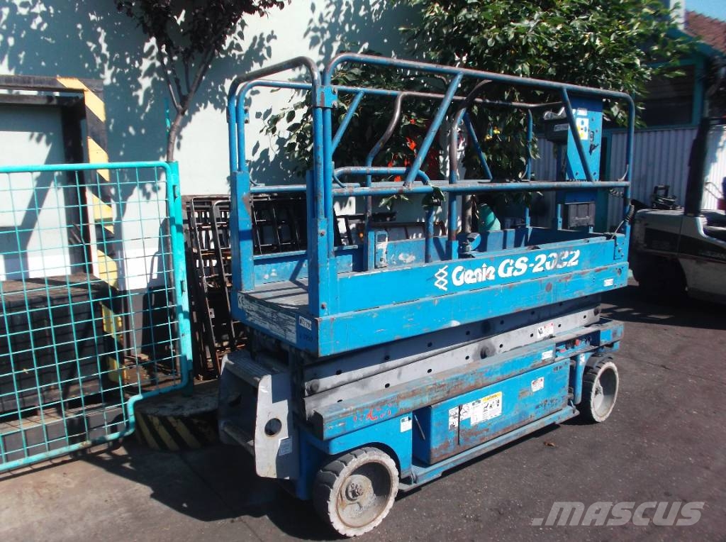 Genie GS 2032    V-2790  EO Henkilönostimet ja nostolaitteet