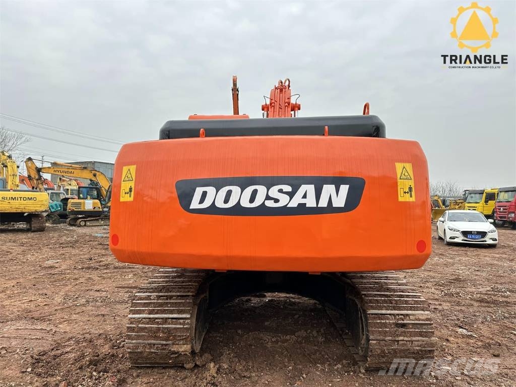 Doosan DH 220 Raupenbagger