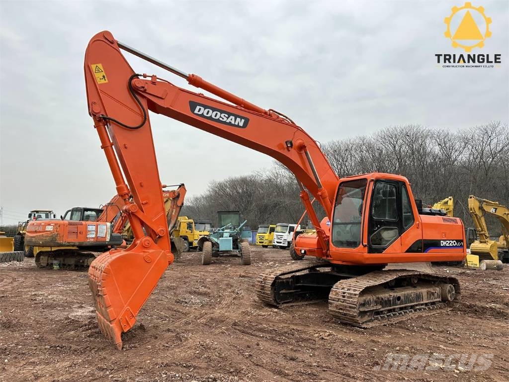 Doosan DH 220 Raupenbagger