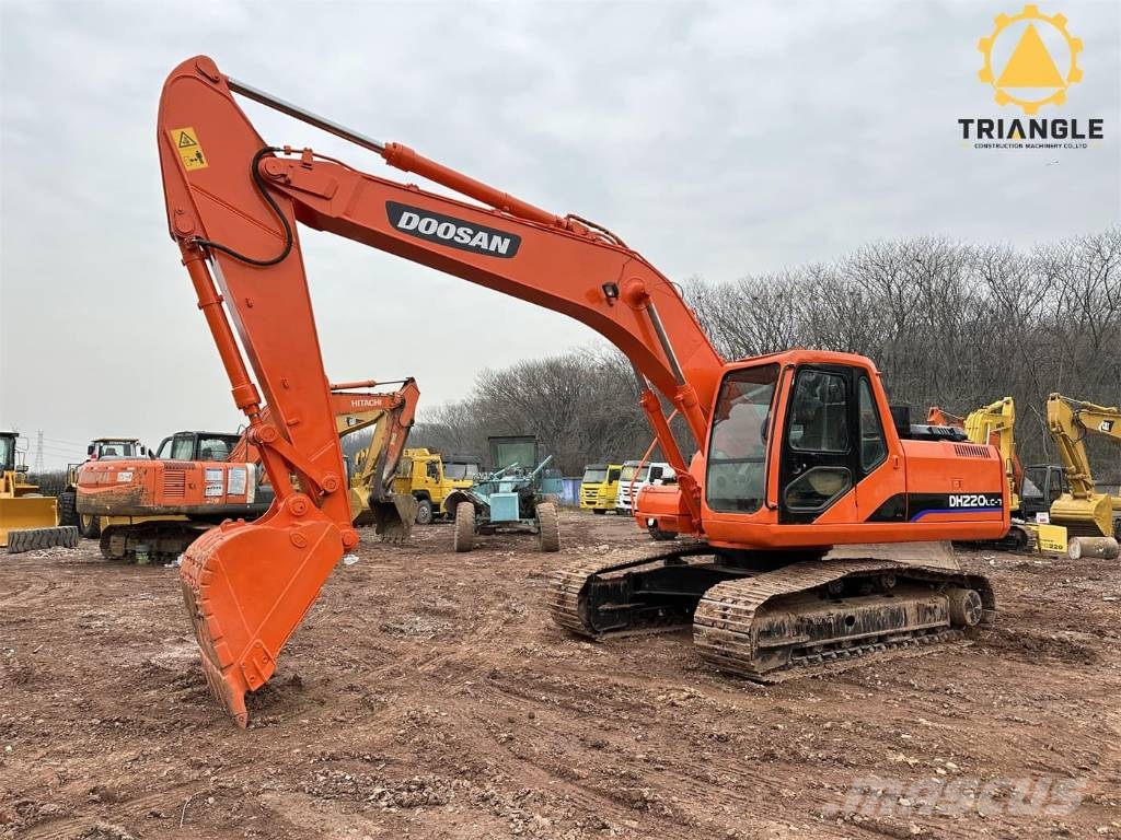 Doosan DH 220 Raupenbagger