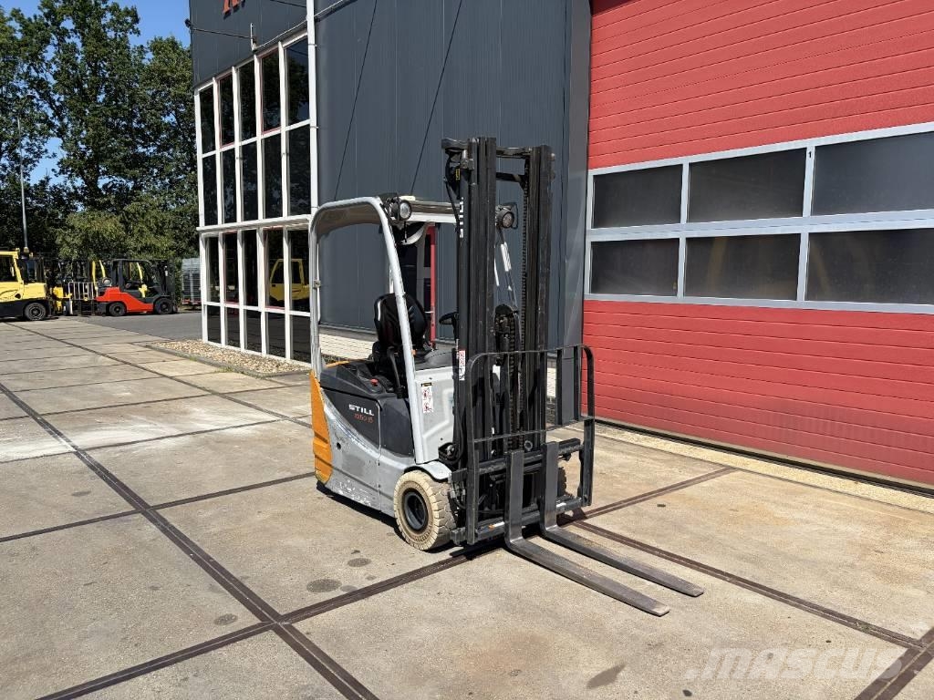 Still RX 50-15 1500kg Triplo / sideshift Chariots élévateurs électriques