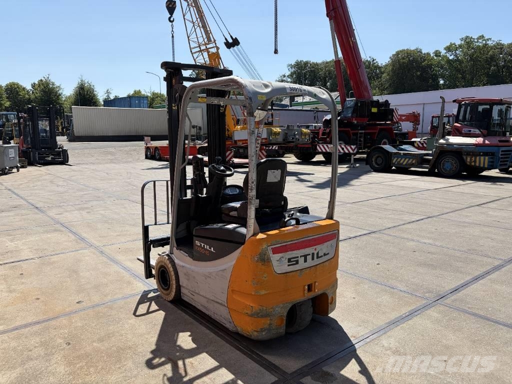Still RX 50-15 1500kg Triplo / sideshift Chariots élévateurs électriques