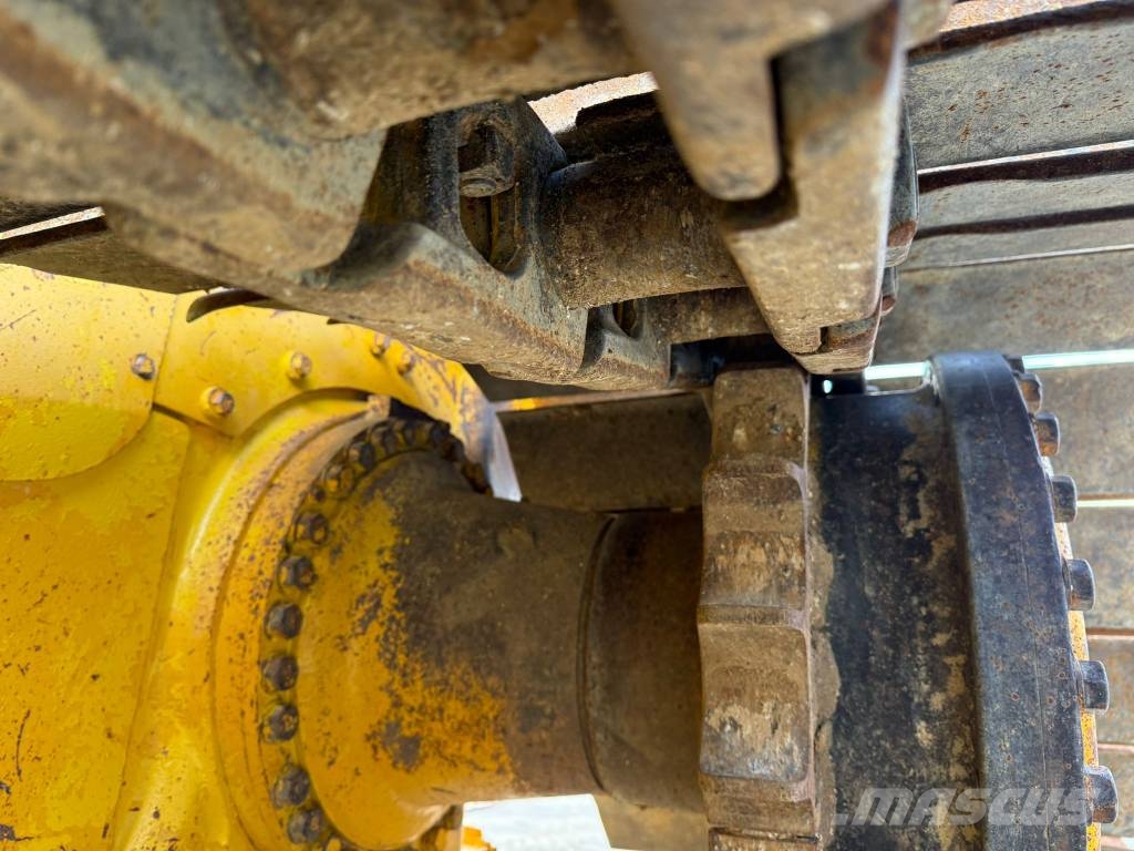 CAT D 5 H //BJ. 1987 / 11474H بلدوزرات مجنزرة