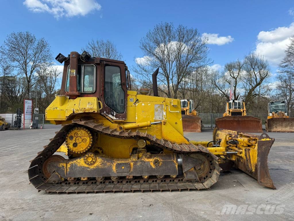 CAT D 5 H //BJ. 1987 / 11474H بلدوزرات مجنزرة