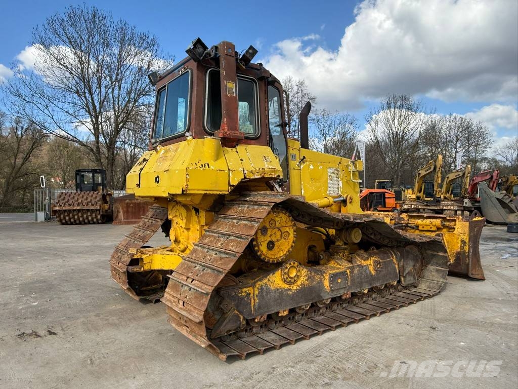 CAT D 5 H //BJ. 1987 / 11474H بلدوزرات مجنزرة
