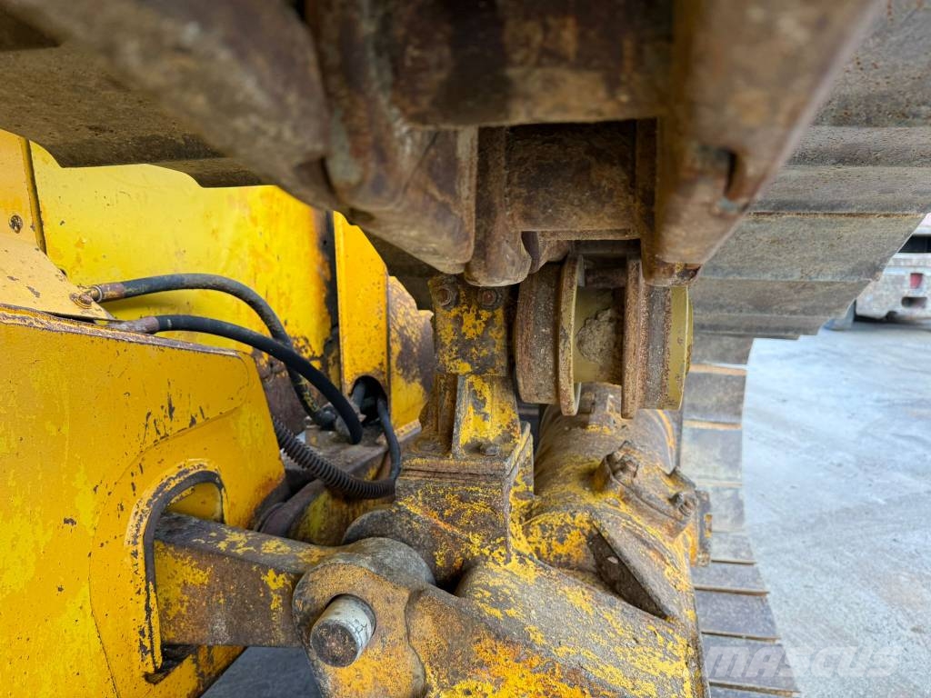 CAT D 5 H //BJ. 1987 / 11474H بلدوزرات مجنزرة